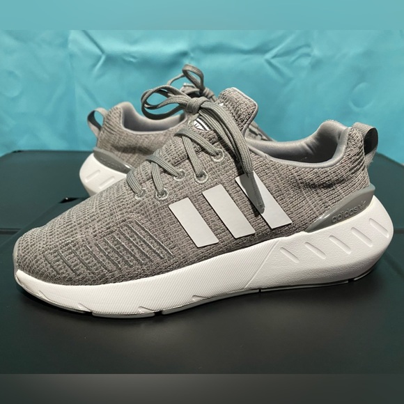 adidas swift run 2022 size 4 youth equivalent women size 6 *BRAND NEW* running - Picture 3 of 6